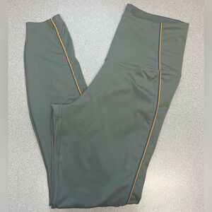 Nike Dri-Fit Olive Green Leggings Rainbow Side Stripe Women’s Size Medium